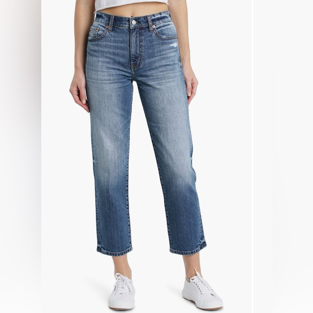 DAZE Straight Up High Waist Straight Leg Jeans. Size 28.